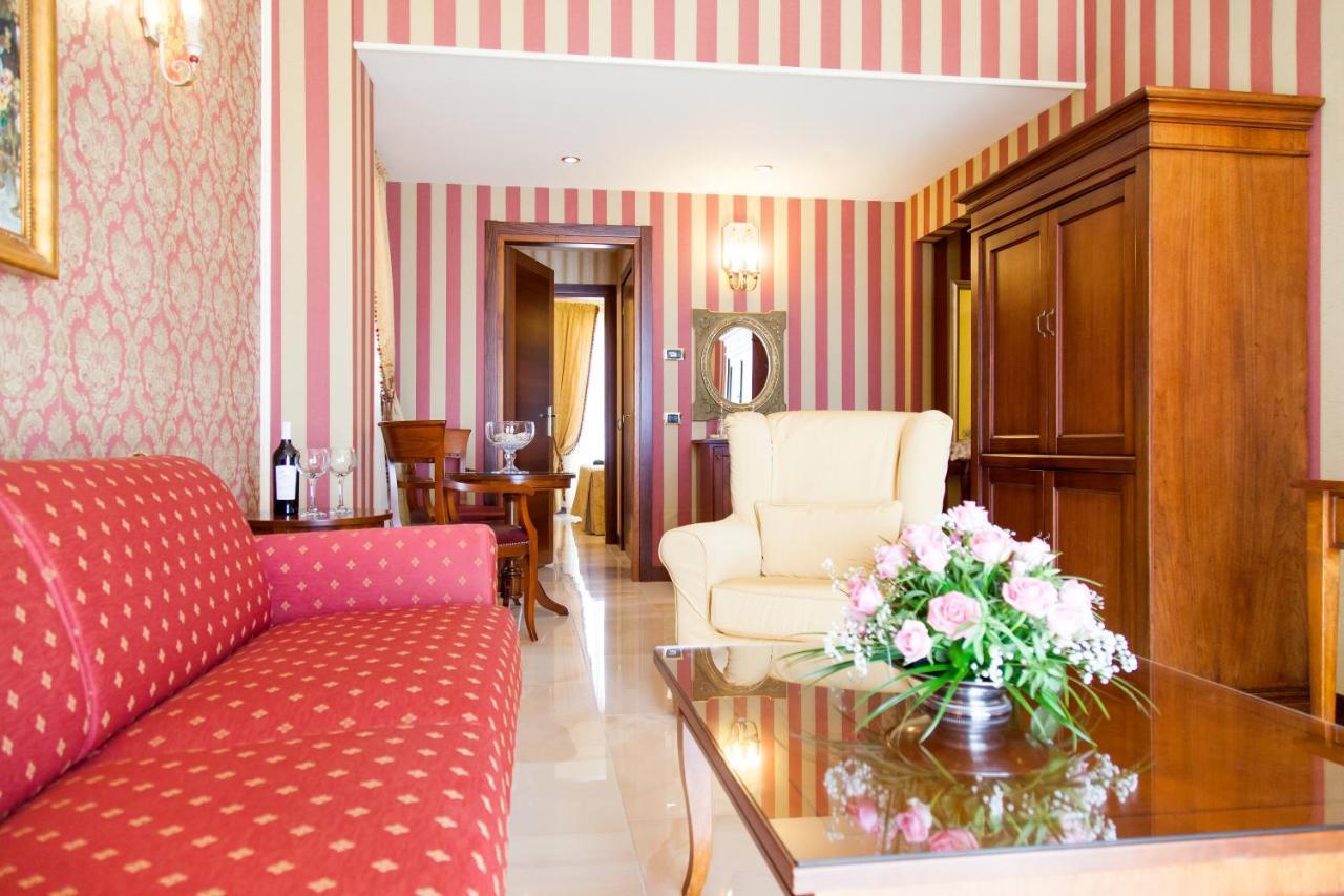 Art Hotel Diamond Naxos Taormina Giardini Naxos Dış mekan fotoğraf